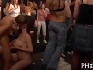 Жорсткий ядро груповий секс в ніч клуб
